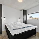 בית נופש 2263-ringkobing-trikavej-1 *